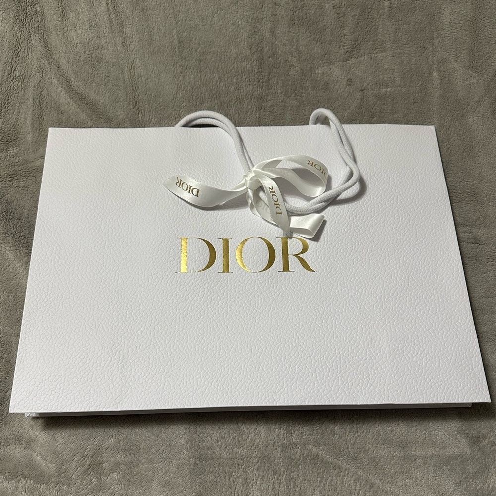 🆕Dior gift bag new - Picture 3 of 8
